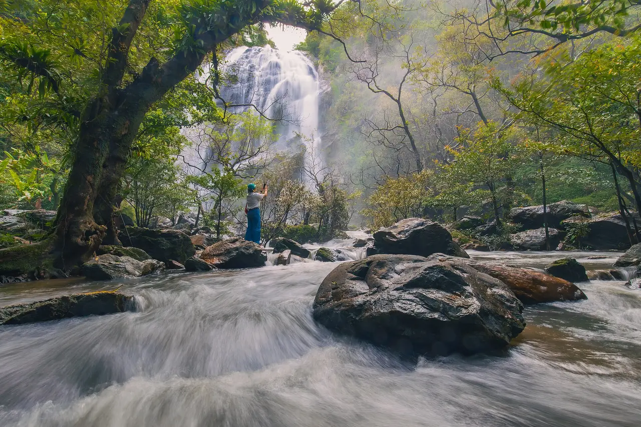 ภาพกำแพงเพชร: อุทยานแห่งชาติคลองลาน น้ำตกคลองลาน คลองน้ำไหล ค่าเข้า เวลา