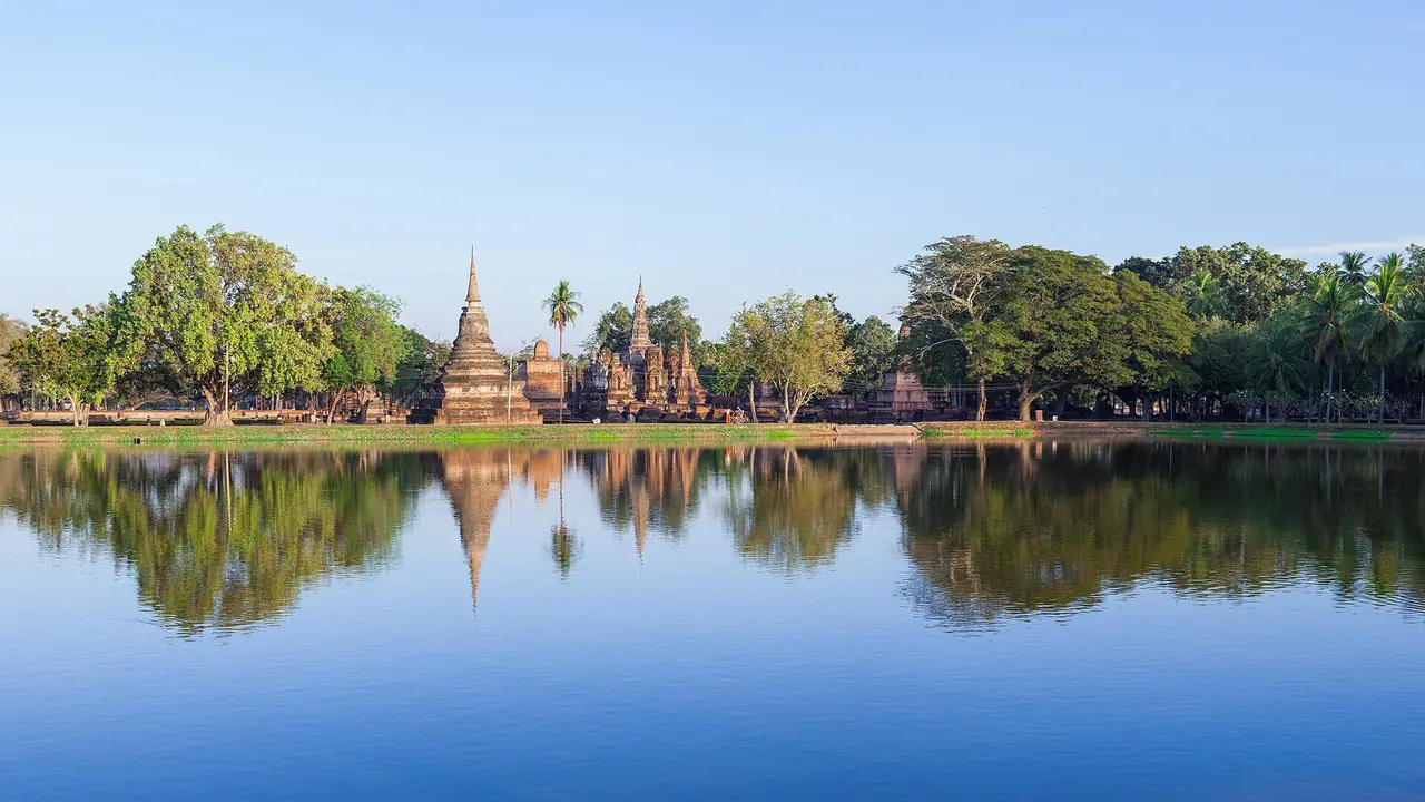 ภาพสุโขทัย: อุทยานประวัติศาสตร์สุโขทัย ค่าเข้า โซน เวลาเปิด เช่าจักรยาน