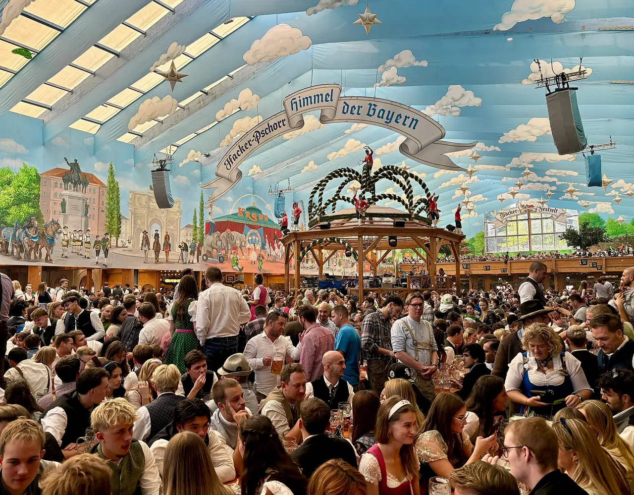 ภาพเยอรมนี: Oktoberfest มิวนิก 2570: 18 ก.ย.-3 ต.ค. จองโต๊ะ ราคาเบียร์